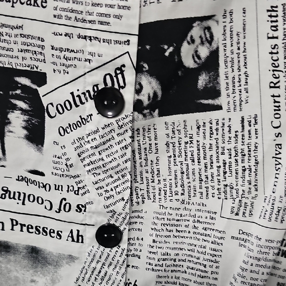 Newspaper Print Button-Up Blouse - Picture 5 of 5